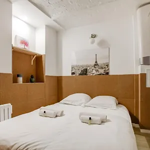 Flat For 4 Located In The Heart Of Paris Paris